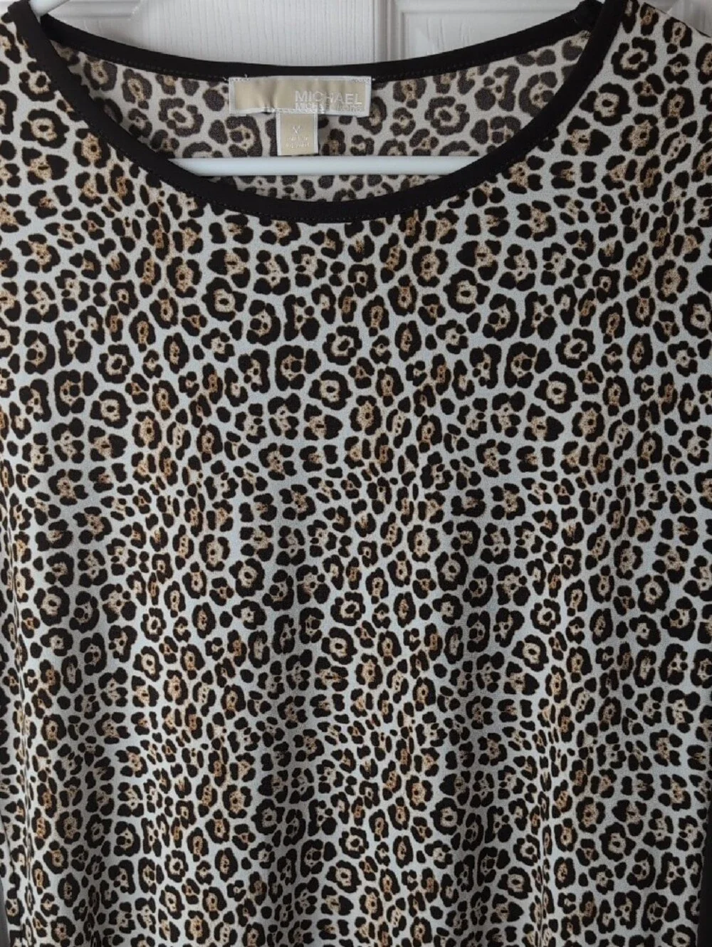 Michael Kors approximate flat